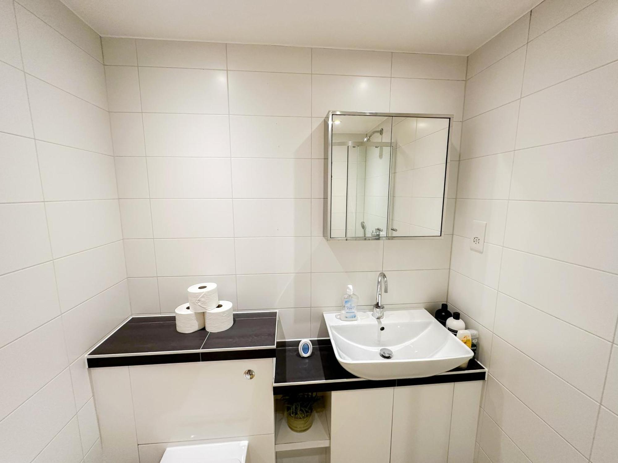 Chic 3 Bedroom Flat With Private Terrace In Holloway Near Finsbury Park * London