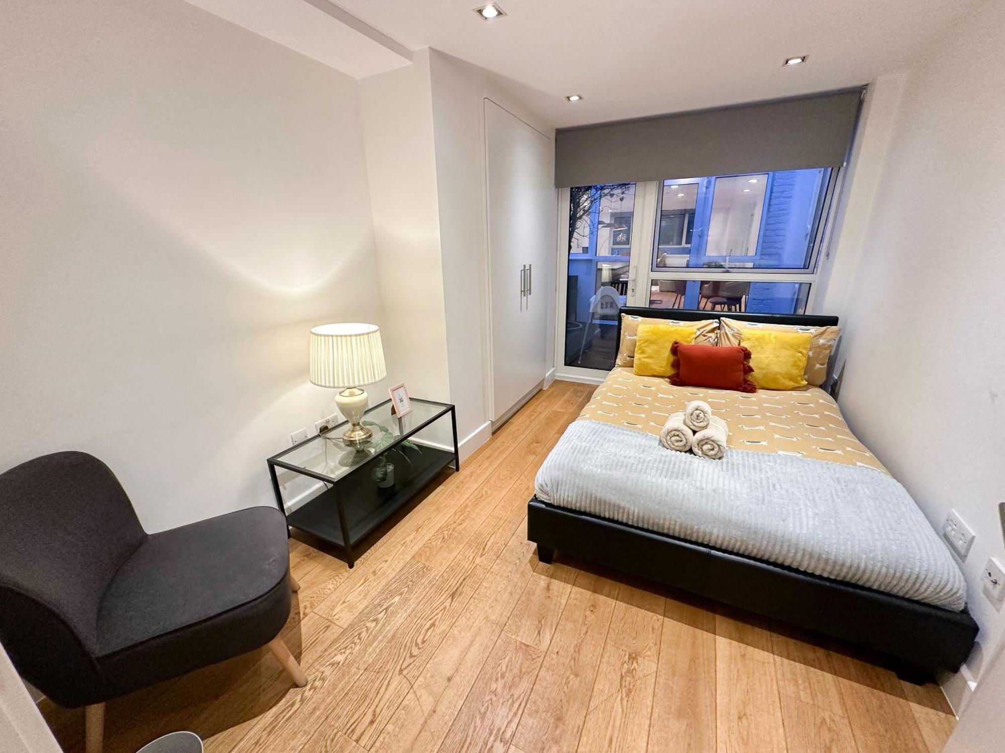 Apartment Chic 3 Bedroom Flat With Private Terrace In Holloway Near Finsbury Park