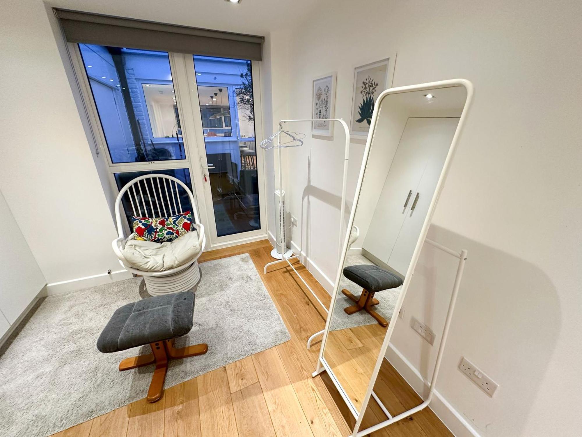 Apartment Chic 3 Bedroom Flat With Private Terrace In Holloway Near Finsbury Park London