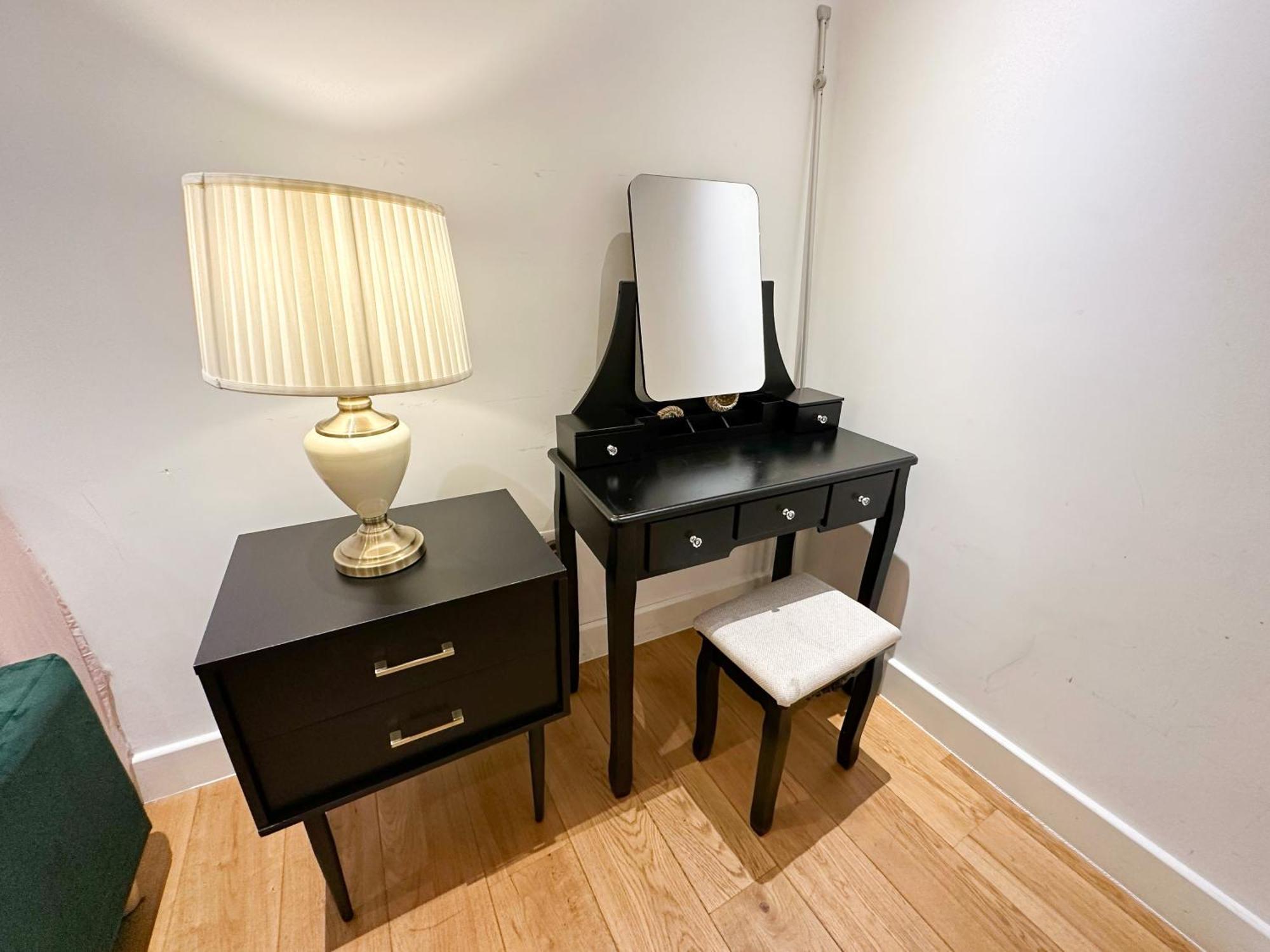 Chic 3 Bedroom Flat With Private Terrace In Holloway Near Finsbury Park