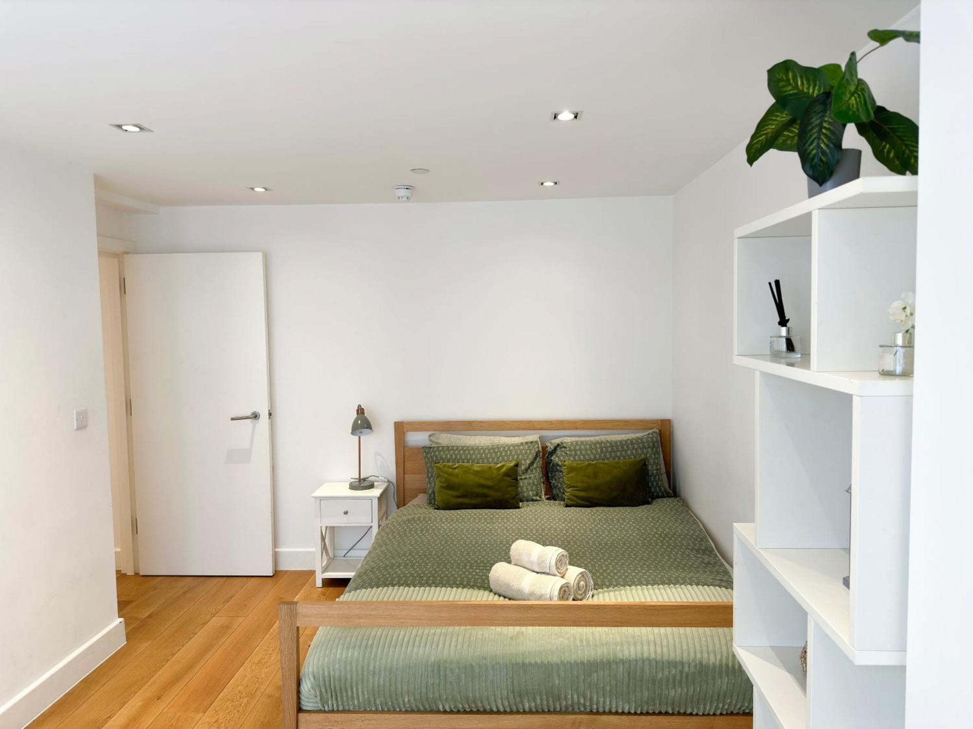 Apartment Chic 3 Bedroom Flat With Private Terrace In Holloway Near Finsbury Park London